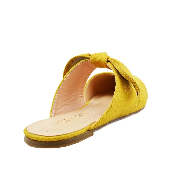 ⭐️ Women's Yellow Suede With Bow Slide - Picture 2 of 4